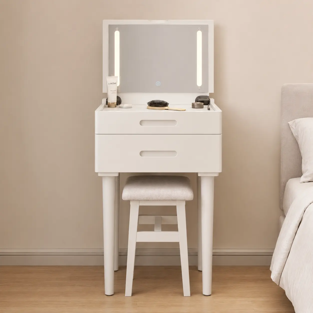 Coiffeuse fine MILWOOD avec miroir LED — vue 3